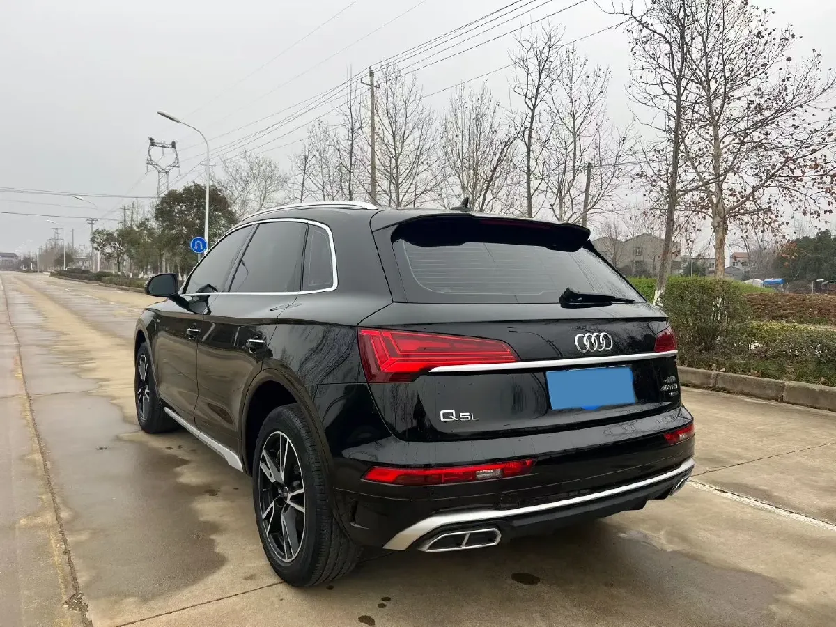 2023 Audi Q5L 2.0T 190HP L4 7DCT,autocango,china used car exporter,china ev exporter,chinese used car exporter,chinese used ev exporter