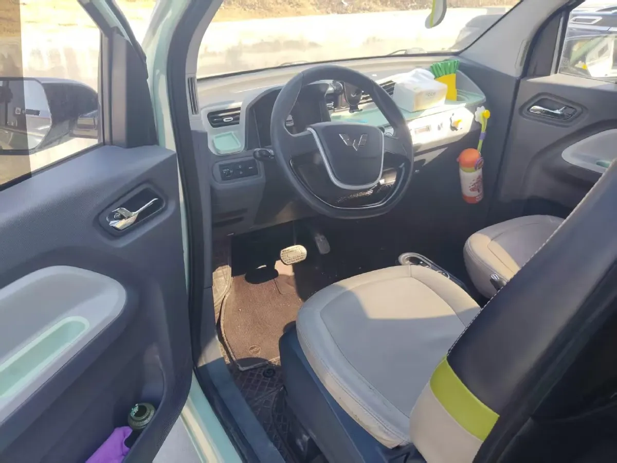 2021 WuLing HongGuang MINI EV BEV 13.9KWH,autocango,china used car exporter,china ev exporter,chinese used car exporter,chinese used ev exporter