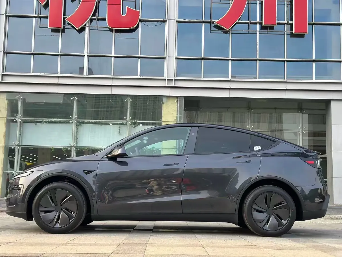 2026 Tesla Model Y BEV,autocango,china used car exporter,china ev exporter,chinese used car exporter,chinese used ev exporter