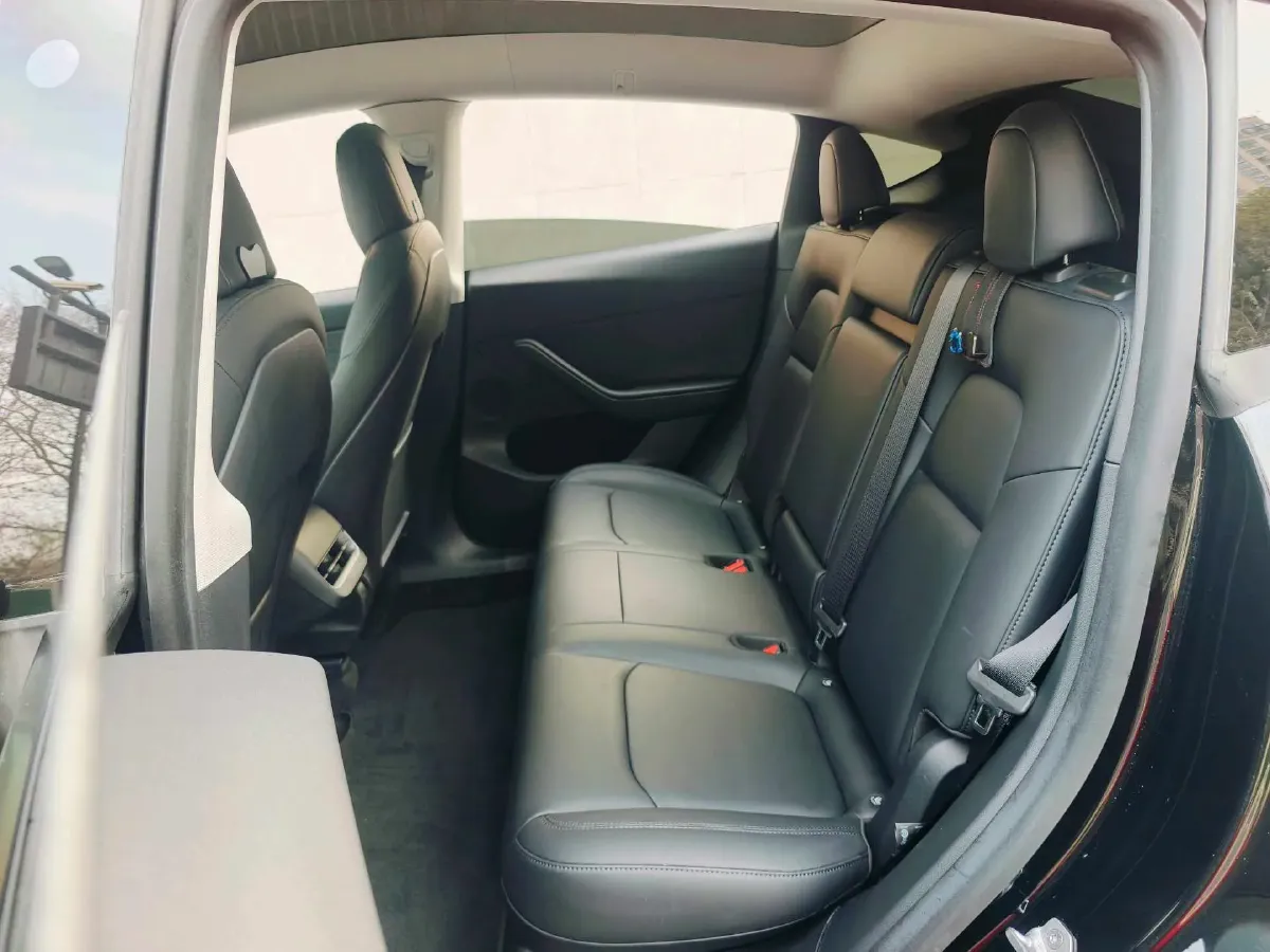 2021 Tesla Model Y BEV 60KWH,autocango,china used car exporter,china ev exporter,chinese used car exporter,chinese used ev exporter