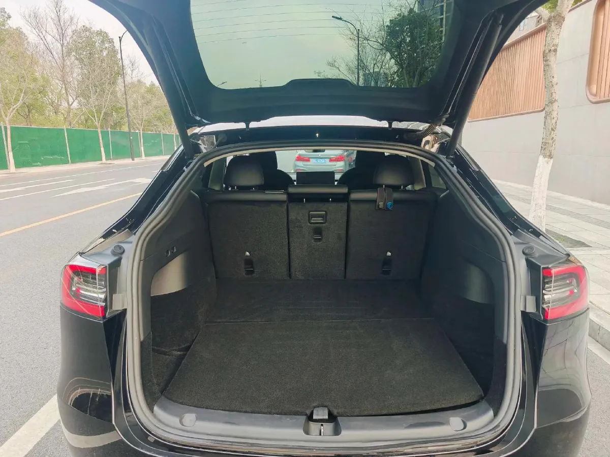 2021 Tesla Model Y BEV 60KWH,autocango,china used car exporter,china ev exporter,chinese used car exporter,chinese used ev exporter