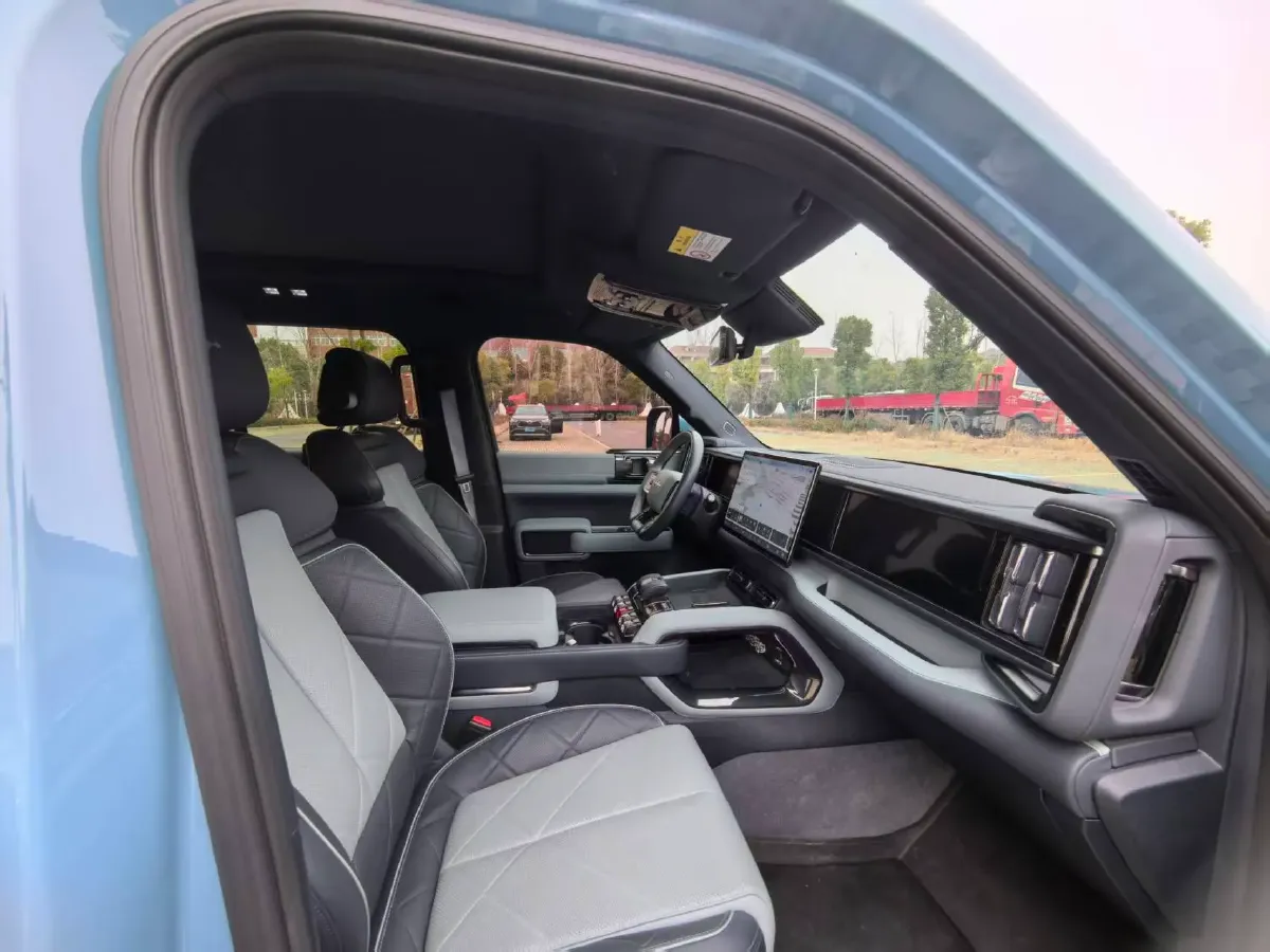 2023 FangChengBao Bao 5 1.5T 194HP L4 E-CVT PHEV 31.8KWH,autocango,china used car exporter,china ev exporter,chinese used car exporter,chinese used ev exporter