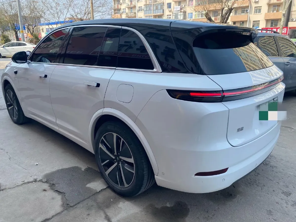 2024 Li L8 Range Extended 154HP REEV 42.8KWH,autocango,china used car exporter,china ev exporter,chinese used car exporter,chinese used ev exporter