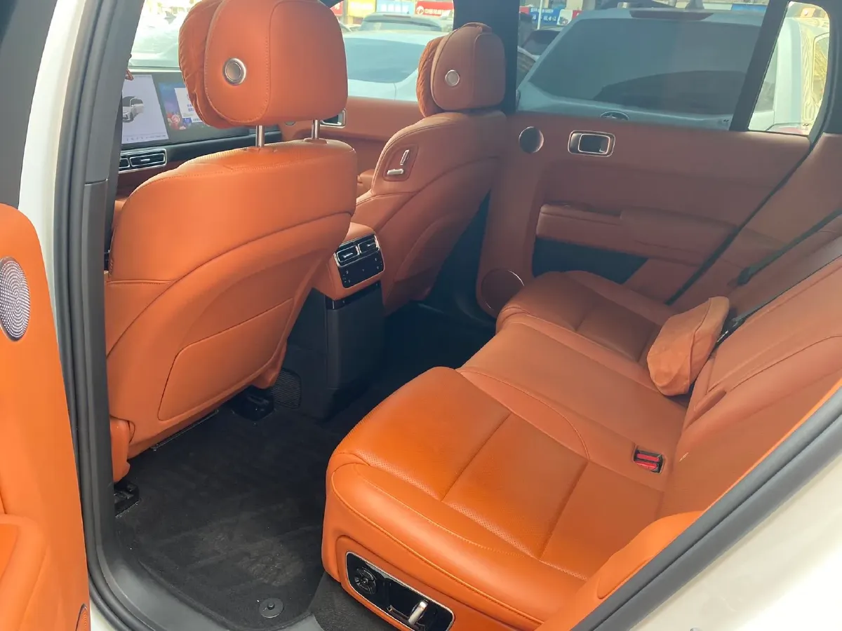 2024 Li L8 Range Extended 154HP REEV 42.8KWH,autocango,china used car exporter,china ev exporter,chinese used car exporter,chinese used ev exporter