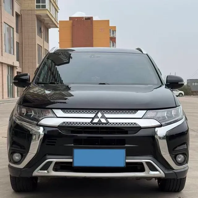 2020 Mitsubishi Outlander 2.4L 192HP L4 CVT,autocango,china used car exporter,china ev exporter,chinese used car exporter,chinese used ev exporter