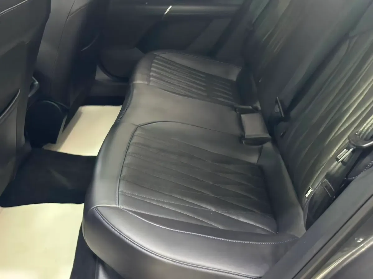 2023 ChangAn Oshan Z6 1.5T 188HP L4 7DCT,autocango,china used car exporter,china ev exporter,chinese used car exporter,chinese used ev exporter