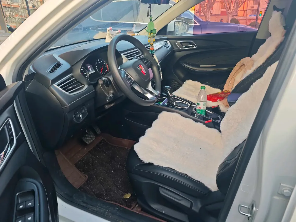 2019 Roewe i5 1.5L 120HP L4 CVT,autocango,china used car exporter,china ev exporter,chinese used car exporter,chinese used ev exporter