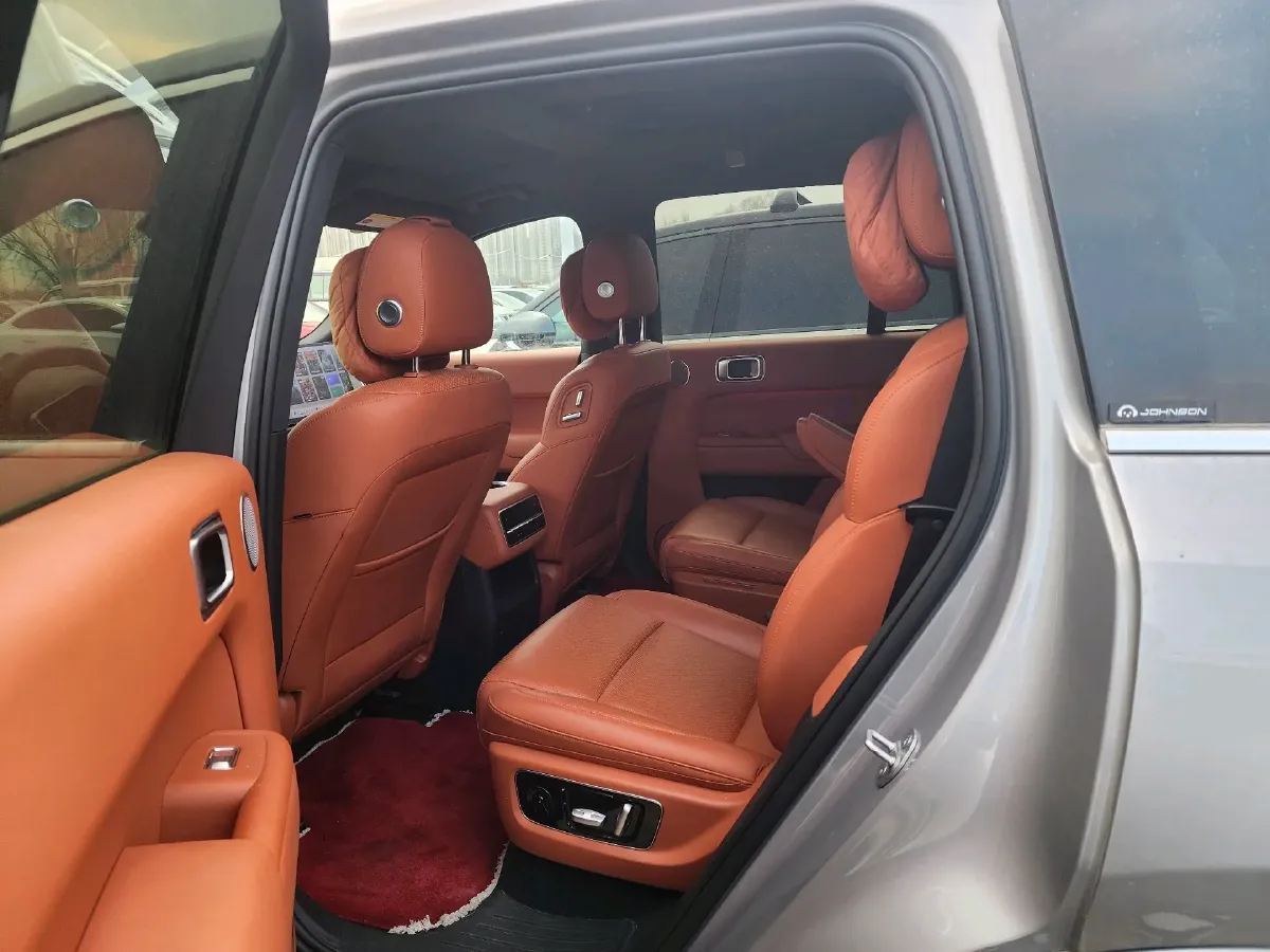 2023 Li L8 Range Extended 154HP REEV 40.9KWH,autocango,china used car exporter,china ev exporter,chinese used car exporter,chinese used ev exporter