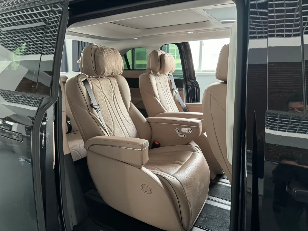 2024 Xpeng X9 BEV 101.5KWH,autocango,china used car exporter,china ev exporter,chinese used car exporter,chinese used ev exporter