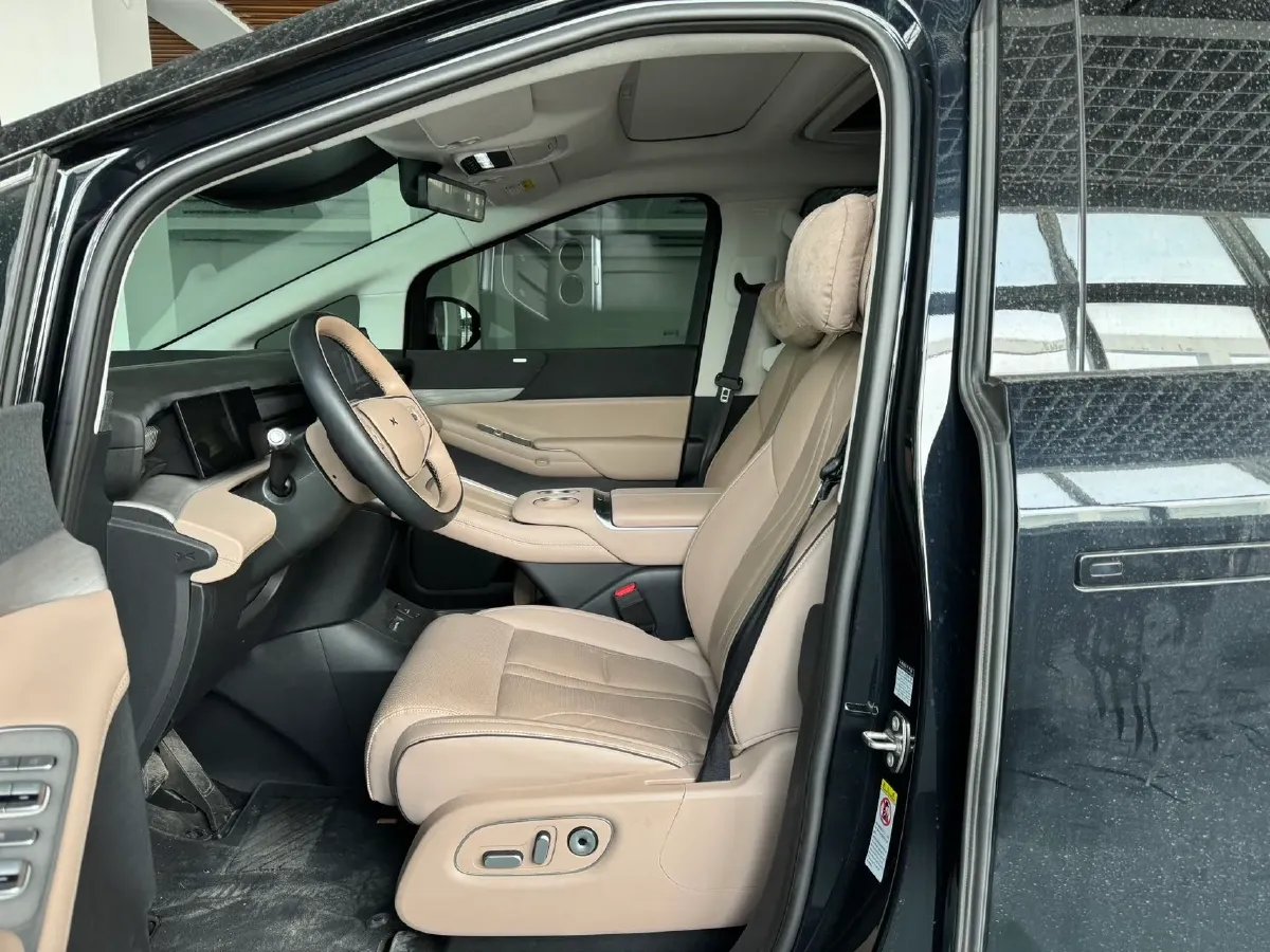 2024 Xpeng X9 BEV 101.5KWH,autocango,china used car exporter,china ev exporter,chinese used car exporter,chinese used ev exporter