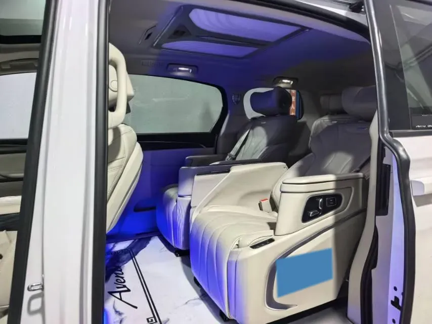 2023 Buick GL8 2.0T 237HP L4 9AT,autocango,china used car exporter,china ev exporter,chinese used car exporter,chinese used ev exporter