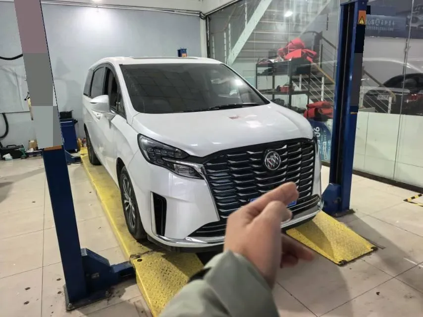 2023 Buick GL8 2.0T 237HP L4 9AT,autocango,china used car exporter,china ev exporter,chinese used car exporter,chinese used ev exporter