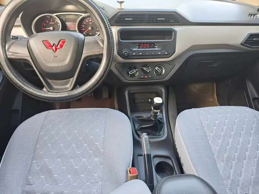 2021 WuLing RongGuang New Truck 1.5L 99HP L4 5MT,autocango,china used car exporter,china ev exporter,chinese used car exporter,chinese used ev exporter