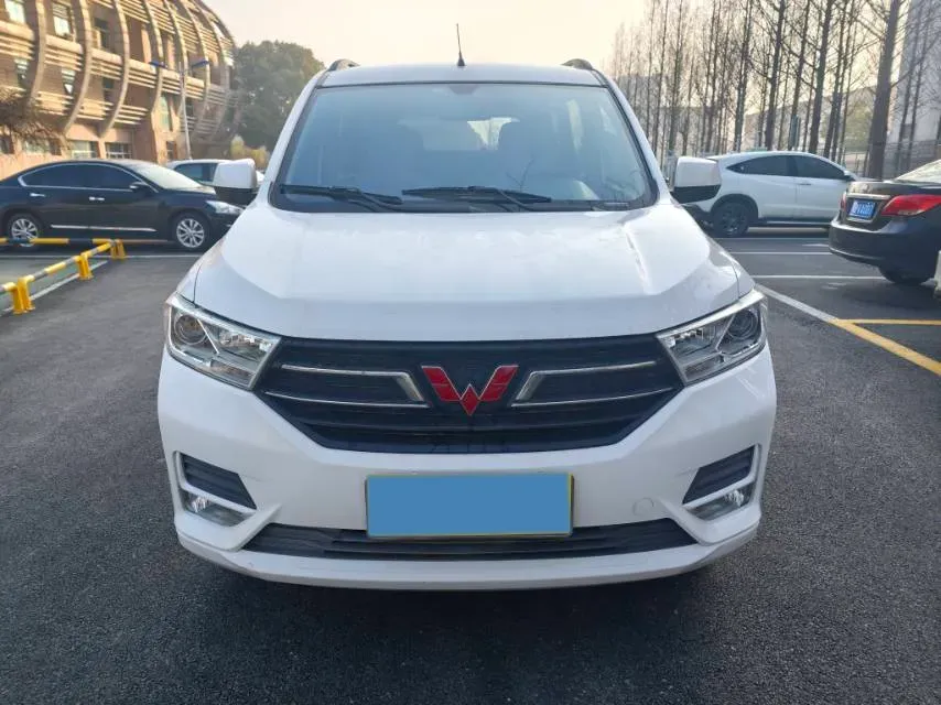 2021 WuLing RongGuang New Truck 1.5L 99HP L4 5MT,autocango,china used car exporter,china ev exporter,chinese used car exporter,chinese used ev exporter
