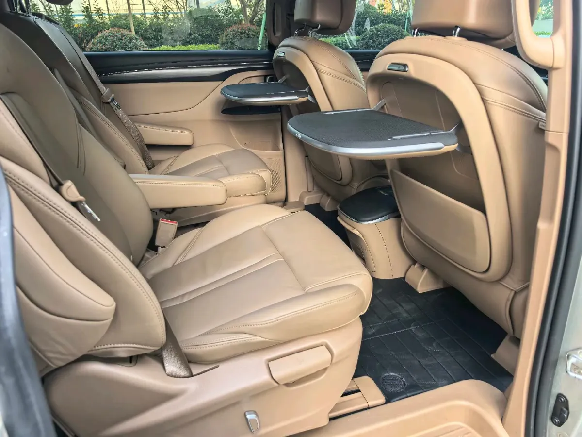 2021 Buick GL8 2.0T 237HP L4 9AT,autocango,china used car exporter,china ev exporter,chinese used car exporter,chinese used ev exporter