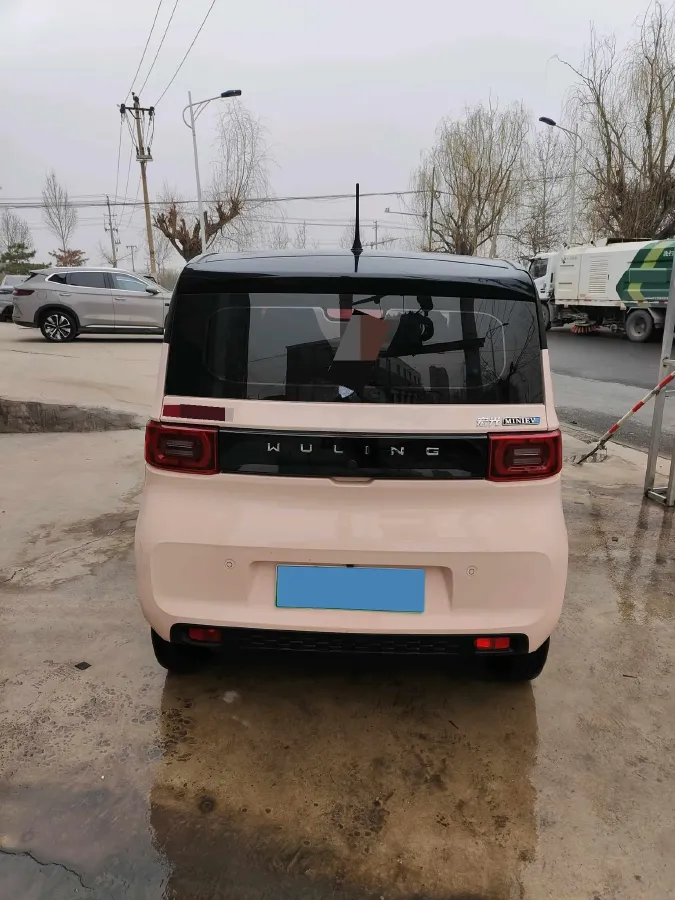 2021 WuLing HongGuang MINI EV BEV 13.9KWH,autocango,china used car exporter,china ev exporter,chinese used car exporter,chinese used ev exporter
