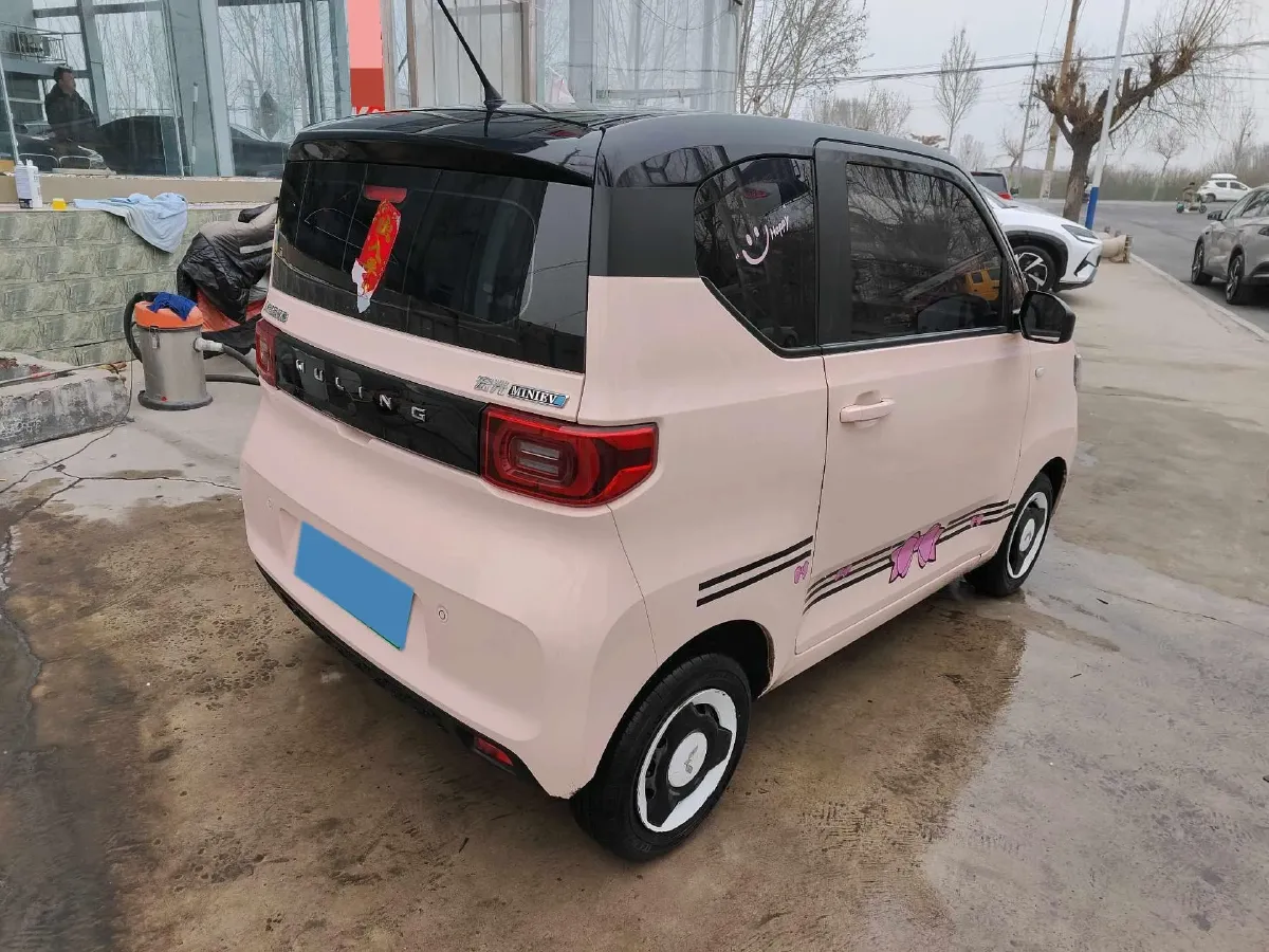 2021 WuLing HongGuang MINI EV BEV 13.9KWH,autocango,china used car exporter,china ev exporter,chinese used car exporter,chinese used ev exporter
