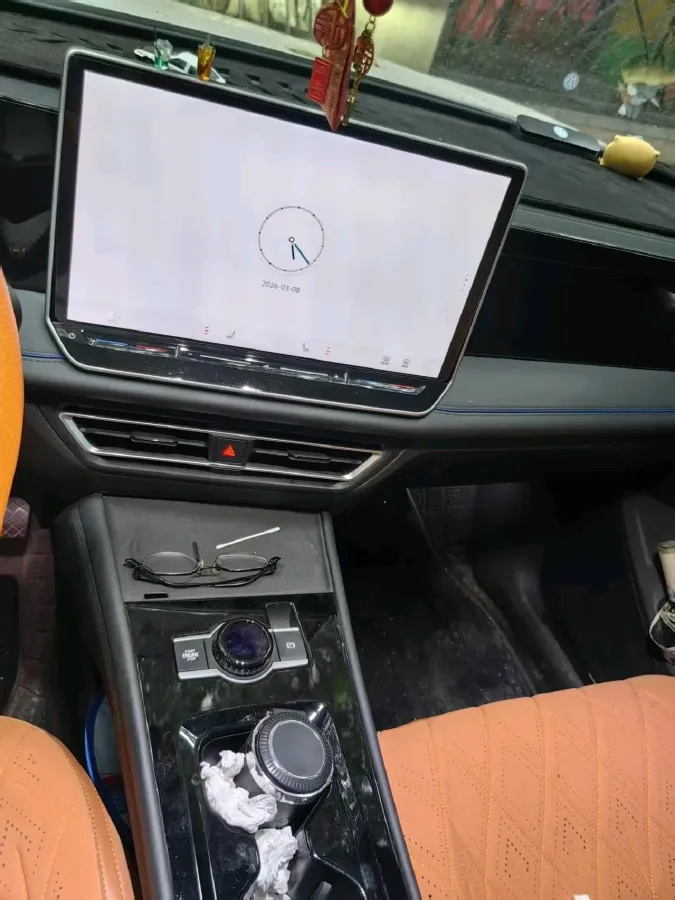 2024 Volkswagen Tiguan L 2.0T 186HP L4 7DCT,autocango,china used car exporter,china ev exporter,chinese used car exporter,chinese used ev exporter