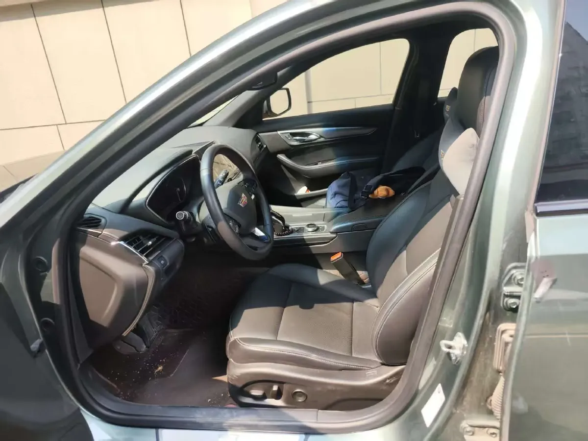 2022 Cadillac CT5 2.0T 237HP L4 10AT,autocango,china used car exporter,china ev exporter,chinese used car exporter,chinese used ev exporter