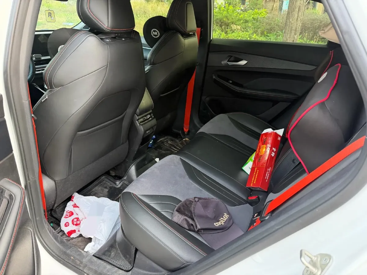 2022 Geely Binray 1.5T 181HP L4 7DCT,autocango,china used car exporter,china ev exporter,chinese used car exporter,chinese used ev exporter