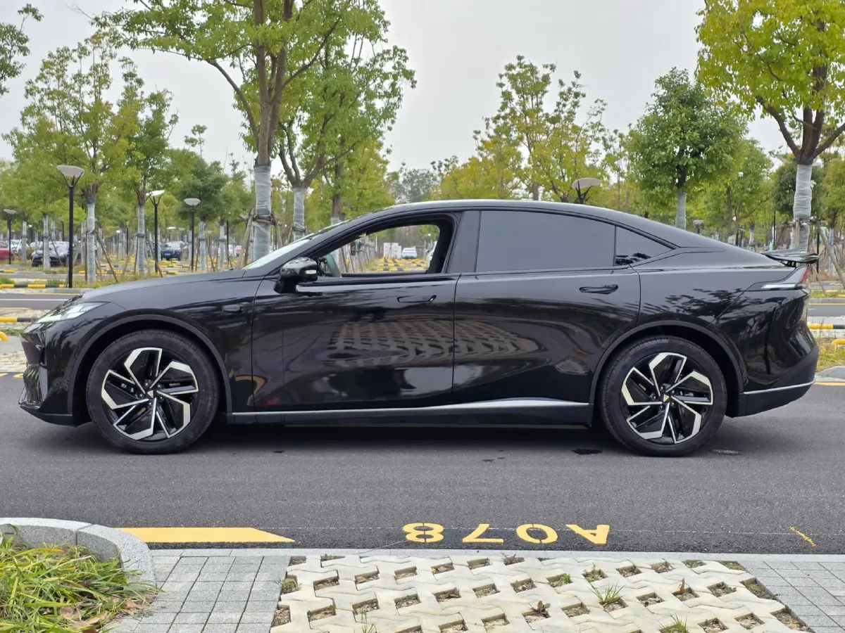 2026 Deepal L07 BEV,autocango,china used car exporter,china ev exporter,chinese used car exporter,chinese used ev exporter