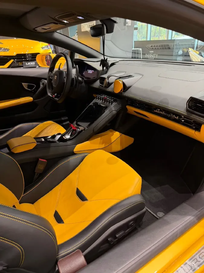 2020 Lamborghini Huracán 5.2L 611HP V10 7DCT,autocango,china used car exporter,china ev exporter,chinese used car exporter,chinese used ev exporter