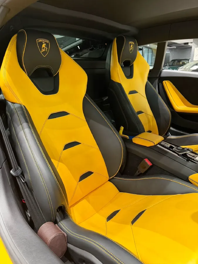 2020 Lamborghini Huracán 5.2L 611HP V10 7DCT,autocango,china used car exporter,china ev exporter,chinese used car exporter,chinese used ev exporter