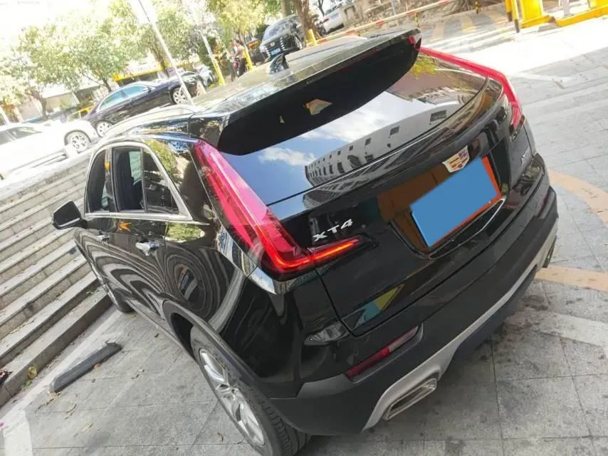 2021 Cadillac XT4 2.0T 237HP L4 9AT,autocango,china used car exporter,china ev exporter,chinese used car exporter,chinese used ev exporter