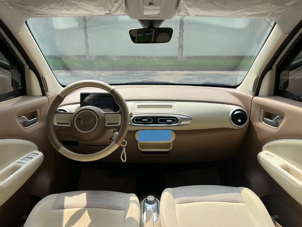 2025 WuLing HongGuang MINI EV BEV 16.2KWH,autocango,china used car exporter,china ev exporter,chinese used car exporter,chinese used ev exporter