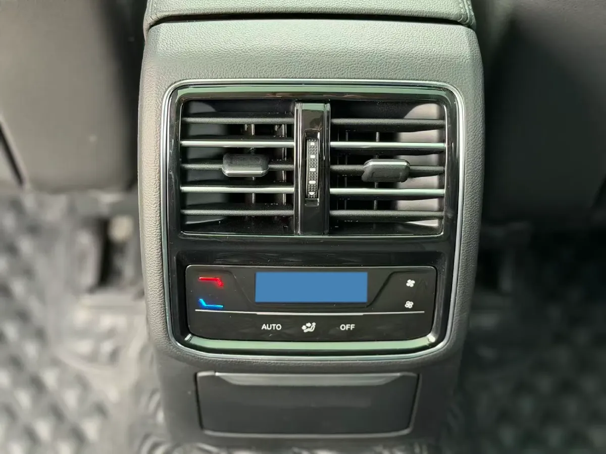 2020 Volkswagen Magotan 2.0T 186HP L4 7DCT,autocango,china used car exporter,china ev exporter,chinese used car exporter,chinese used ev exporter