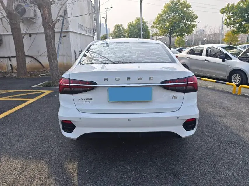 2021 Roewe i5 1.5L 120HP L4 CVT,autocango,china used car exporter,china ev exporter,chinese used car exporter,chinese used ev exporter