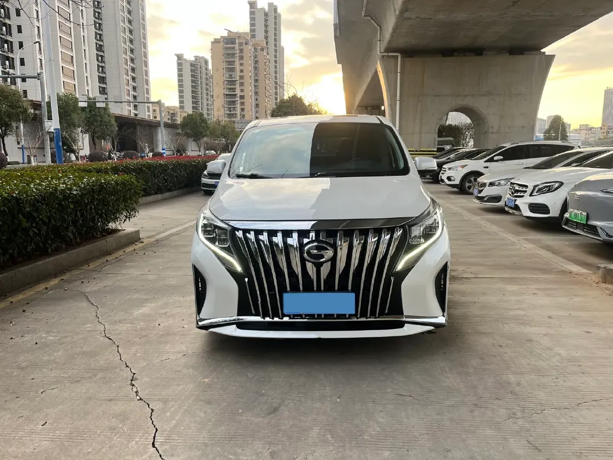 2023 GAC Trumpchi M8 2.0T 252HP L4 8AT,autocango,china used car exporter,china ev exporter,chinese used car exporter,chinese used ev exporter