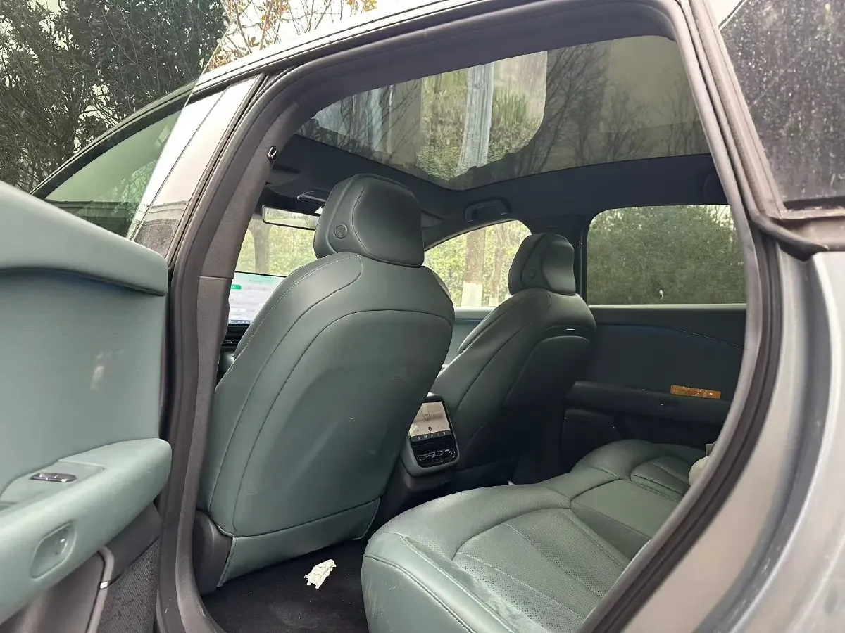 2024 Xpeng P7+ BEV 76.3KWH,autocango,china used car exporter,china ev exporter,chinese used car exporter,chinese used ev exporter