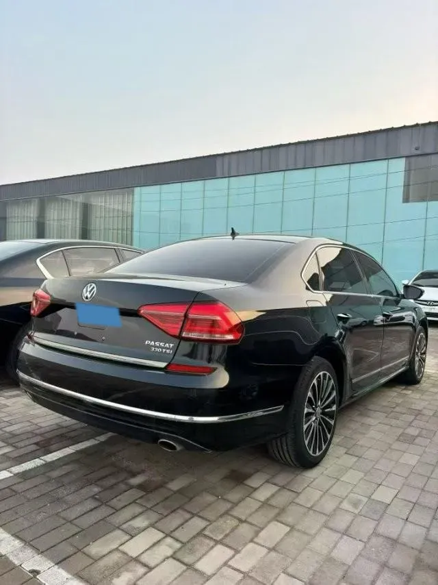 2017 Volkswagen Passat 1.8T 180HP L4 7DCT,autocango,china used car exporter,china ev exporter,chinese used car exporter,chinese used ev exporter