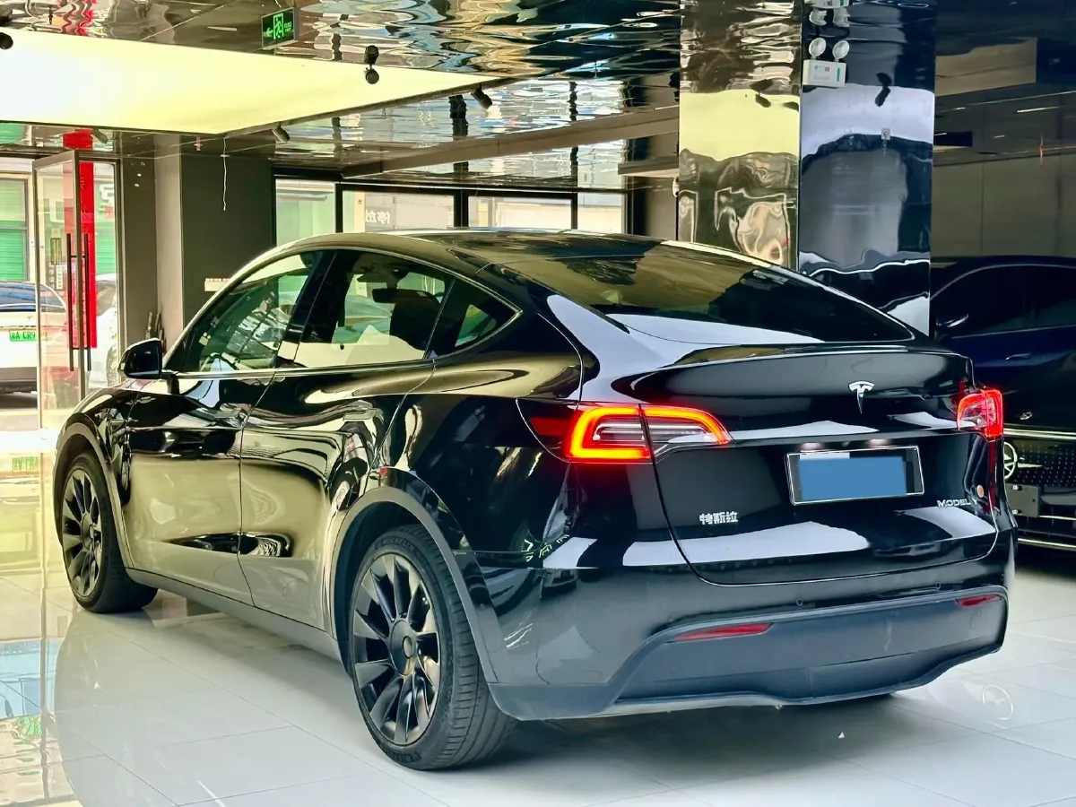 2022 Tesla Model Y BEV 60KWH,autocango,china used car exporter,china ev exporter,chinese used car exporter,chinese used ev exporter