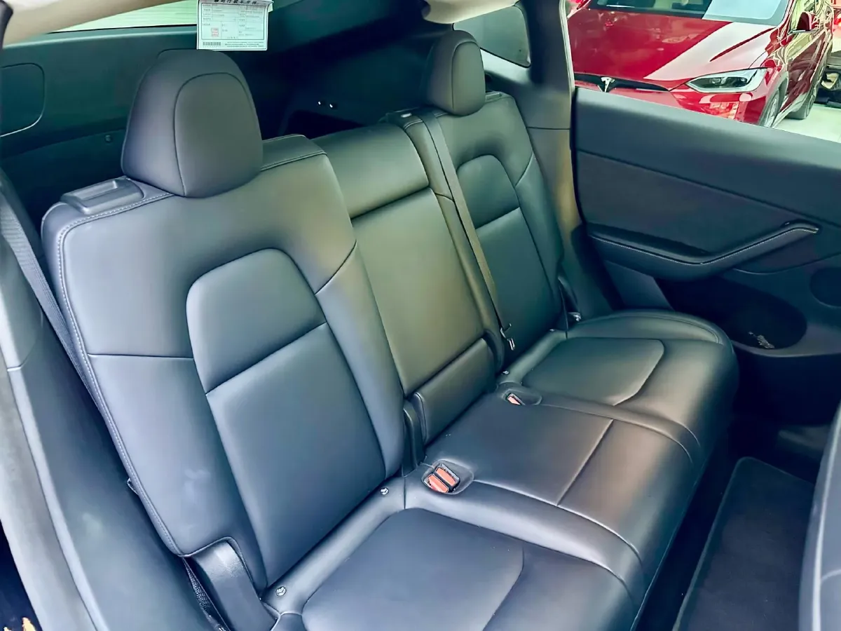 2022 Tesla Model Y BEV 60KWH,autocango,china used car exporter,china ev exporter,chinese used car exporter,chinese used ev exporter