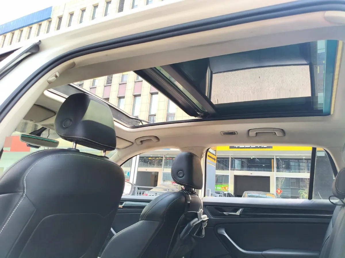 2018 Skoda Kodiak 1.8T 180HP L4 7DCT,autocango,china used car exporter,china ev exporter,chinese used car exporter,chinese used ev exporter