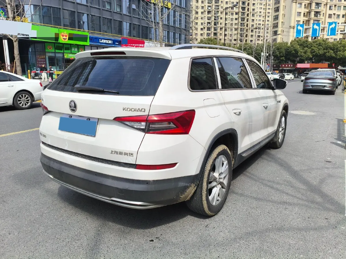 2018 Skoda Kodiak 1.8T 180HP L4 7DCT,autocango,china used car exporter,china ev exporter,chinese used car exporter,chinese used ev exporter