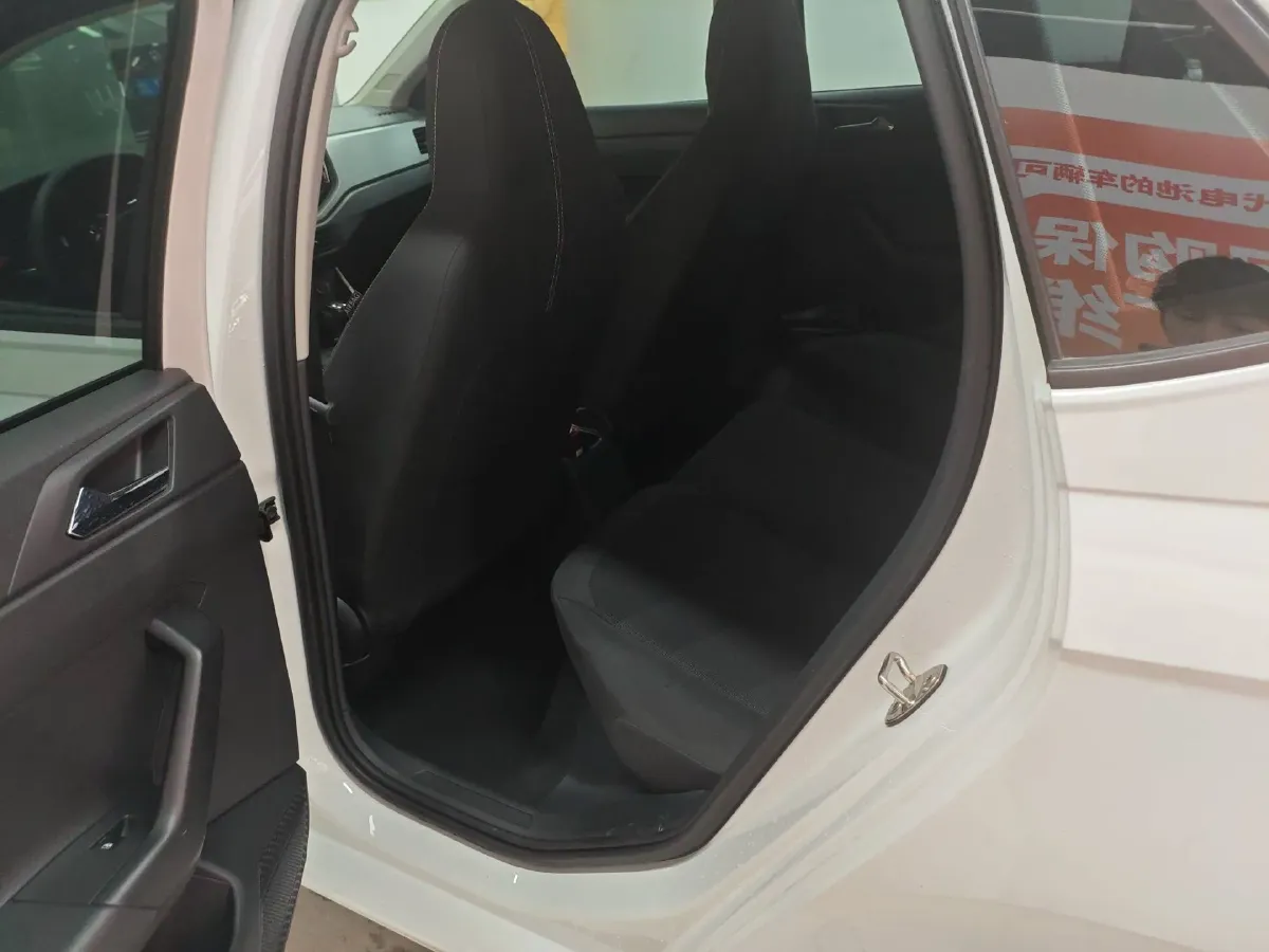 2023 Volkswagen Polo 1.5L 110HP L4 6AT,autocango,china used car exporter,china ev exporter,chinese used car exporter,chinese used ev exporter