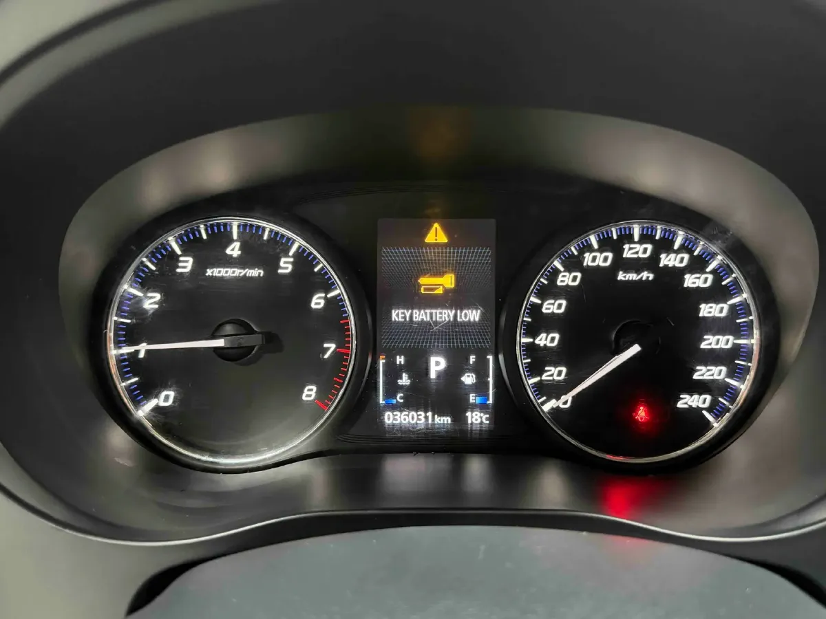 2021 Mitsubishi Outlander 2.0L 166HP L4 CVT,autocango,china used car exporter,china ev exporter,chinese used car exporter,chinese used ev exporter