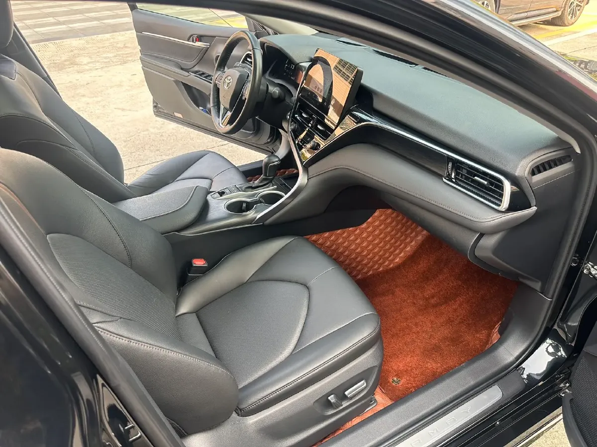 2023 Toyota Camry 2.5L 207HP L4 8AT,autocango,china used car exporter,china ev exporter,chinese used car exporter,chinese used ev exporter