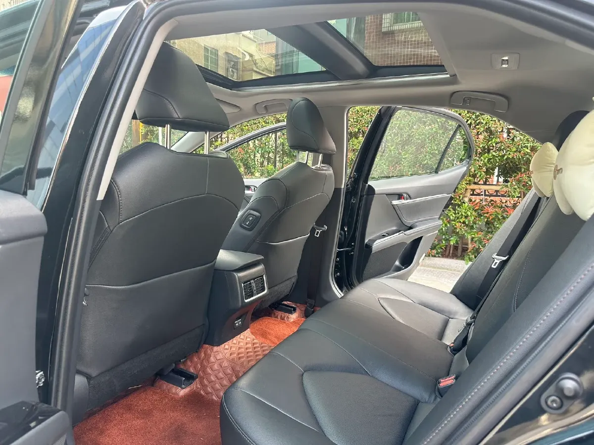 2023 Toyota Camry 2.5L 207HP L4 8AT,autocango,china used car exporter,china ev exporter,chinese used car exporter,chinese used ev exporter