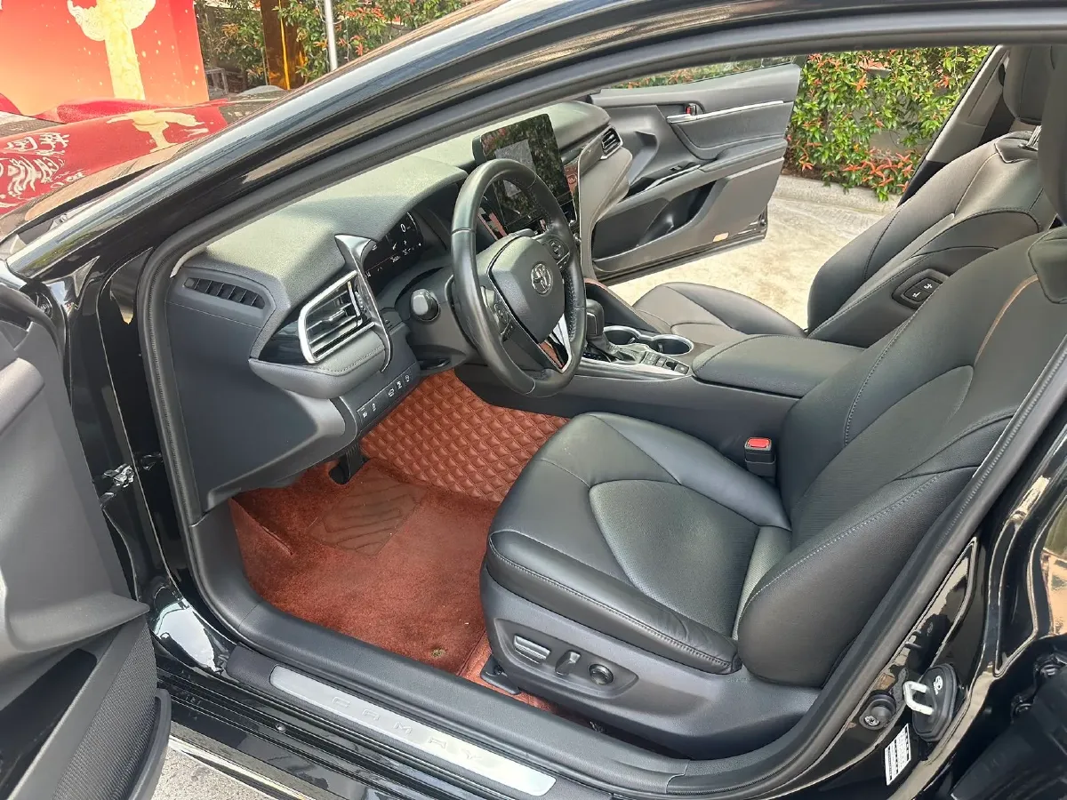 2023 Toyota Camry 2.5L 207HP L4 8AT,autocango,china used car exporter,china ev exporter,chinese used car exporter,chinese used ev exporter