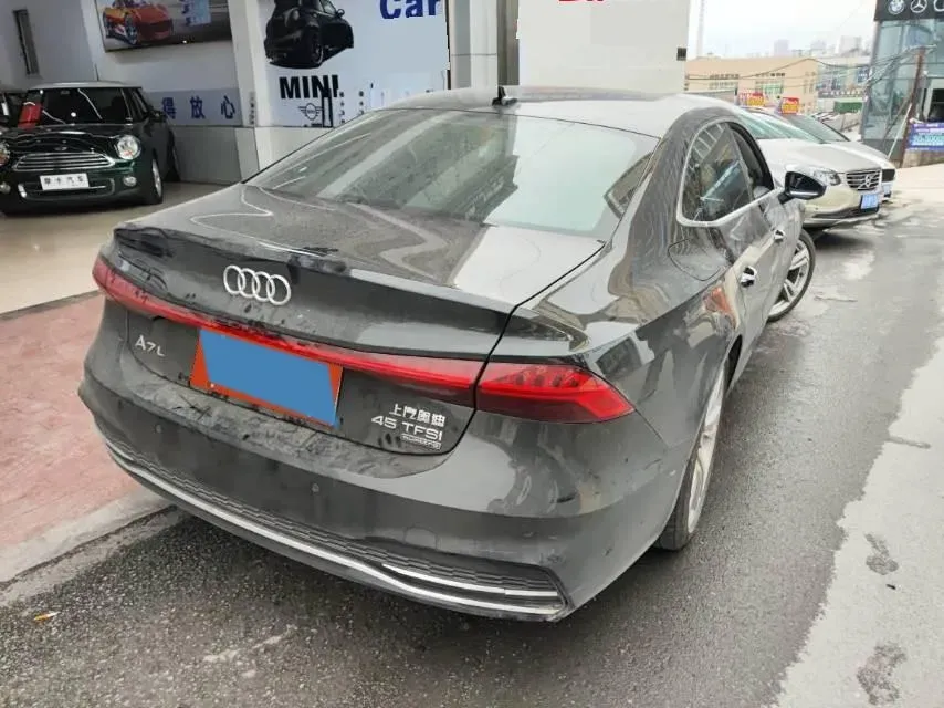 2024 Audi A7L 2.0T 245HP L4 7DCT,autocango,china used car exporter,china ev exporter,chinese used car exporter,chinese used ev exporter