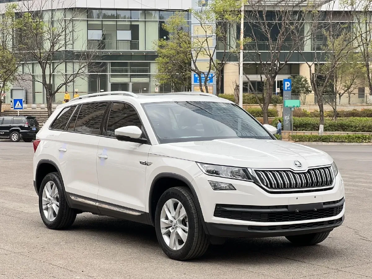 2018 Skoda Kodiak 2.0T 186HP L4 7DCT,autocango,china used car exporter,china ev exporter,chinese used car exporter,chinese used ev exporter