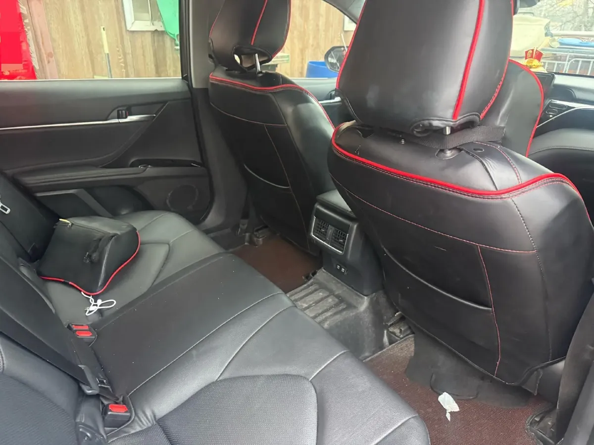 2021 Toyota Camry 2.5L 209HP L4 8AT,autocango,china used car exporter,china ev exporter,chinese used car exporter,chinese used ev exporter