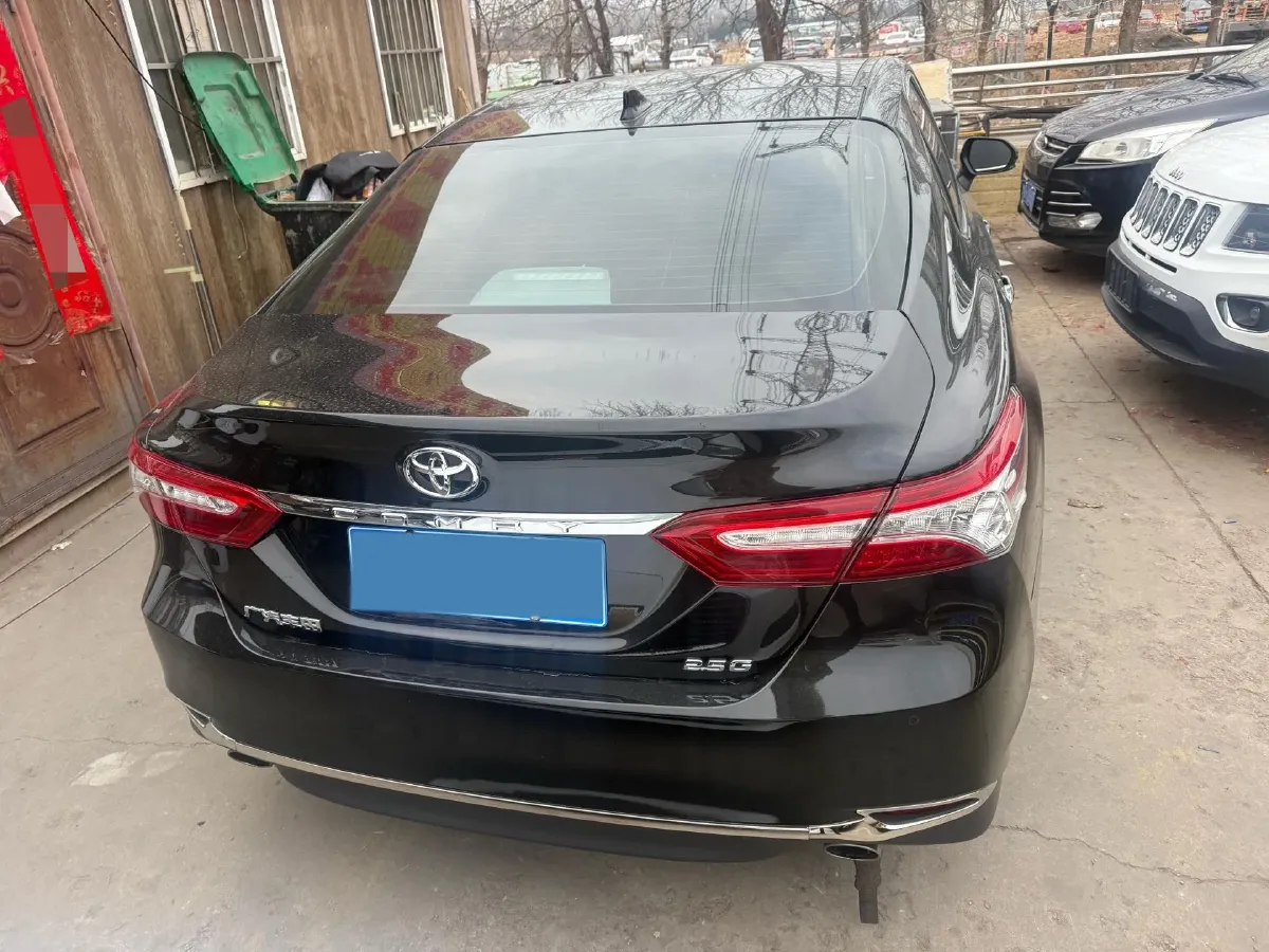 2021 Toyota Camry 2.5L 209HP L4 8AT,autocango,china used car exporter,china ev exporter,chinese used car exporter,chinese used ev exporter