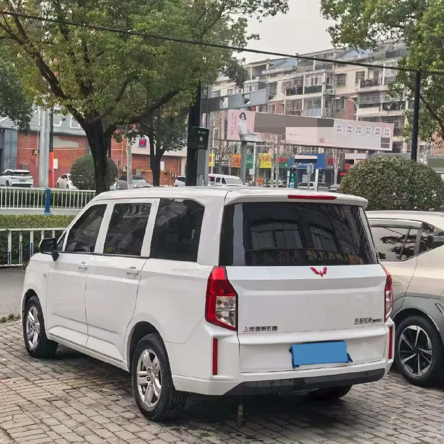 2021 WuLing HongGuang Plus 1.5L 99HP L4 6MT,autocango,china used car exporter,china ev exporter,chinese used car exporter,chinese used ev exporter