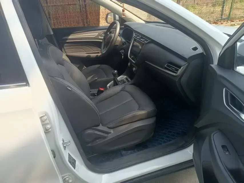 2018 Roewe i6 1.5T 169HP L4 6MT,autocango,china used car exporter,china ev exporter,chinese used car exporter,chinese used ev exporter