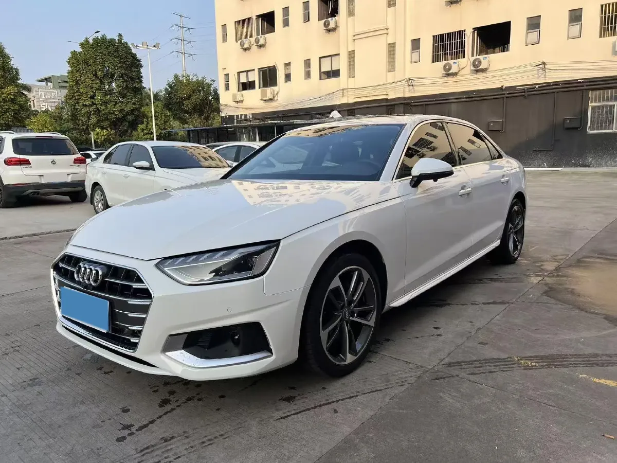 2020 Audi A4L 2.0T 190HP L4 7DCT,autocango,china used car exporter,china ev exporter,chinese used car exporter,chinese used ev exporter